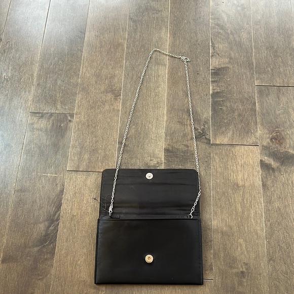 Sparkly and black purse - Picture 2 of 4